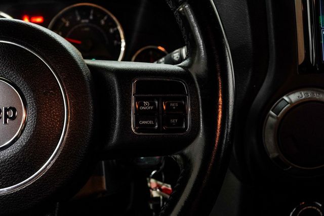 2016 Jeep Wrangler Unlimited 4WD 4dr Sport - 22965270 - 23