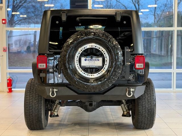2016 Jeep Wrangler Unlimited 4WD 4dr Sport - 23012561 - 9