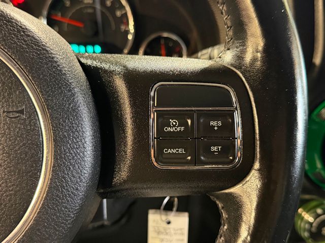 2016 Jeep Wrangler Unlimited 4WD 4dr Sport - 23012561 - 24