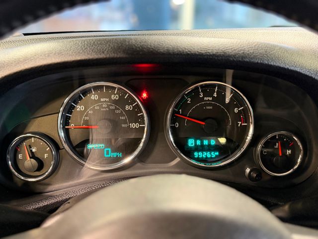 2016 Jeep Wrangler Unlimited 4WD 4dr Sport - 23012561 - 25