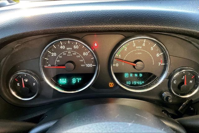 2016 Jeep Wrangler Unlimited 4WD 4dr Sport - 23076155 - 23