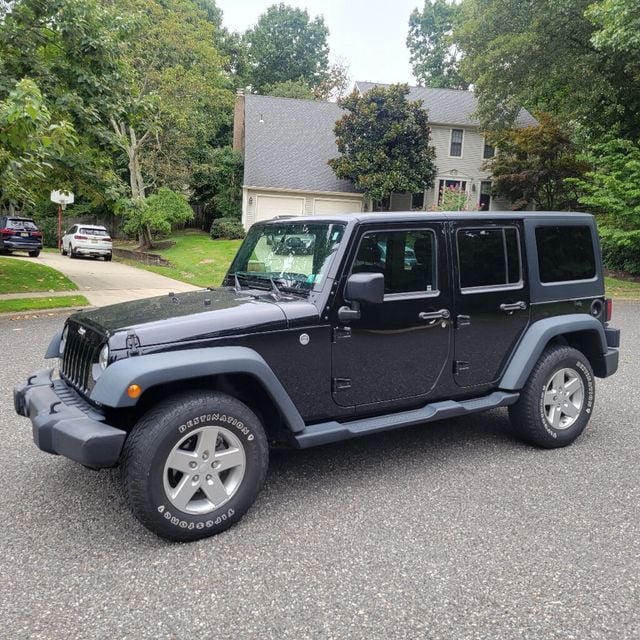 2016 Jeep Wrangler Unlimited 4WD 4dr Sport - 22580797 - 0