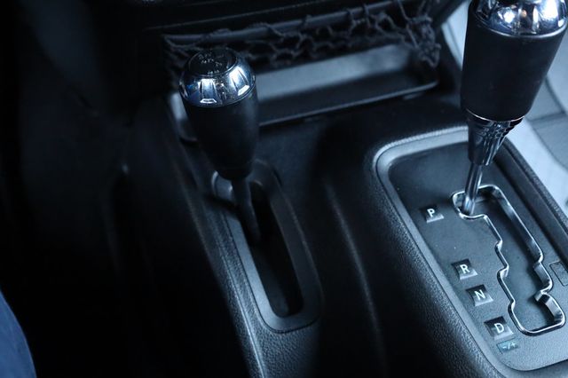 2016 Jeep Wrangler Unlimited 4WD 4dr Sport S - 22965165 - 33