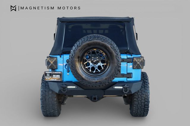 2016 Jeep Wrangler Unlimited 4WD 4dr Sport S - 22965165 - 7