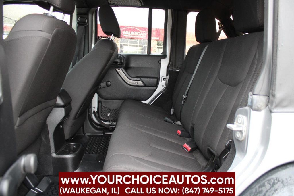 2016 Jeep Wrangler Unlimited 4WD 4dr Willys Wheeler - 22909847 - 15