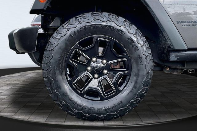 2016 Jeep Wrangler Unlimited 4WD 4dr Willys Wheeler - 23068395 - 36