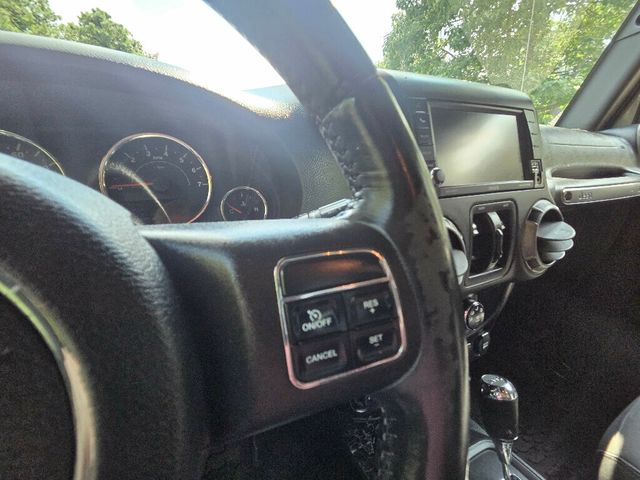2016 Jeep Wrangler Unlimited 4WD 4dr Willys Wheeler - 23060861 - 27