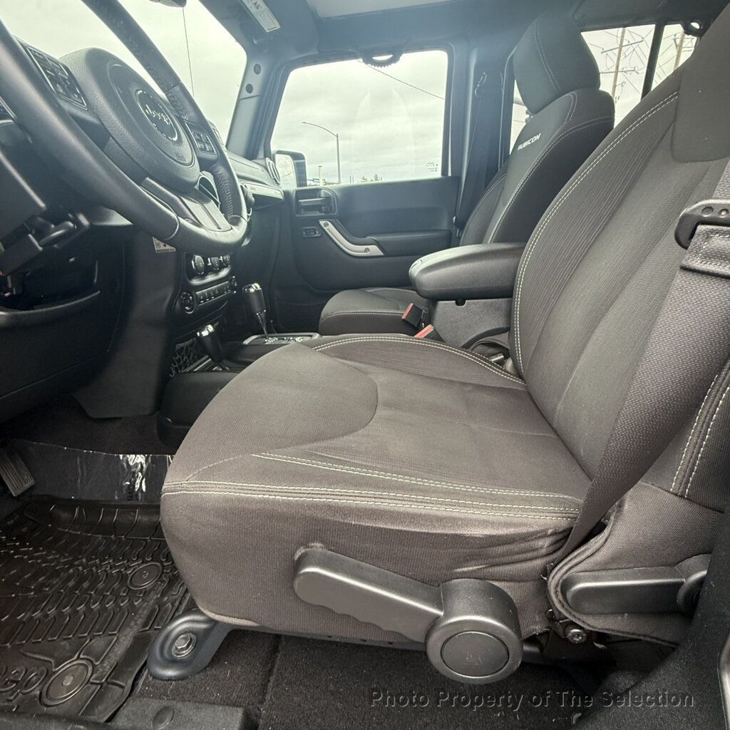 Jeep Wrangler photo 25
