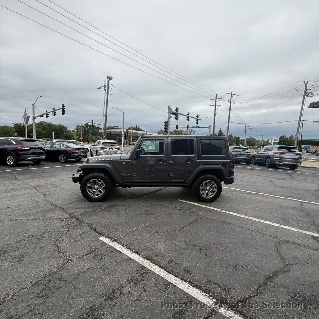Jeep Wrangler photo 8