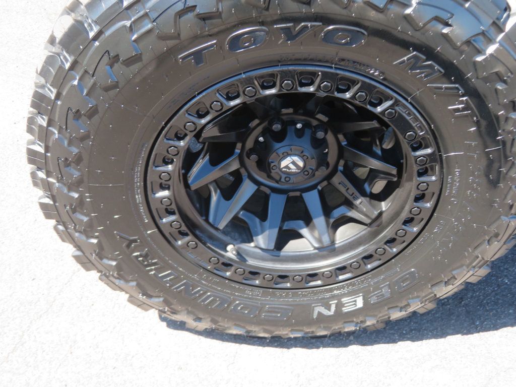 2016 Jeep Wrangler Unlimited Anniversary Edition photo 13