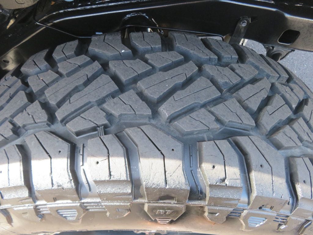 2016 Jeep Wrangler Unlimited 4X4 HARDTOP UNLIMITED BLACK BEAR EDITION LOW MILES EXTRA CLEAN  - 22988211 - 16