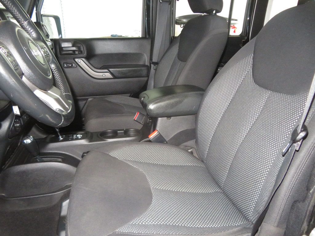 2016 Jeep Wrangler Unlimited 4X4 HARDTOP UNLIMITED BLACK BEAR EDITION LOW MILES EXTRA CLEAN  - 22988211 - 21