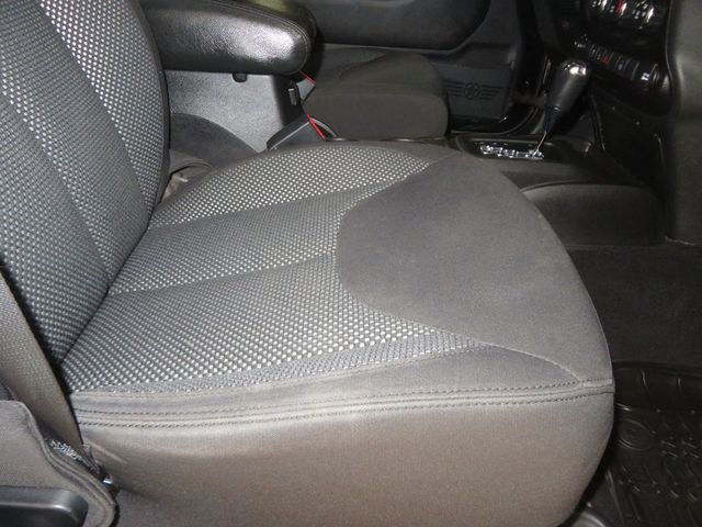 2016 Jeep Wrangler Unlimited 4X4 HARDTOP UNLIMITED BLACK BEAR EDITION LOW MILES EXTRA CLEAN  - 22988211 - 35