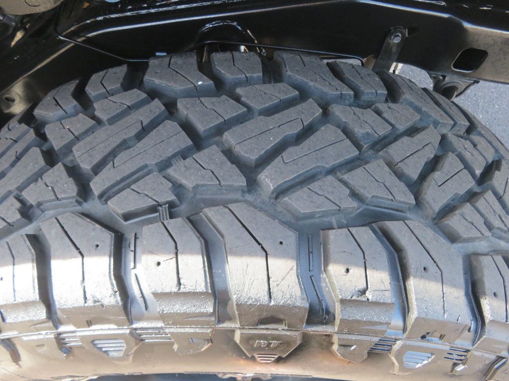 2016 Jeep Wrangler Unlimited 4X4 HARDTOP UNLIMITED BLACK BEAR EDITION LO WMILES EXTRS CLEAN  - 22988211 - 16