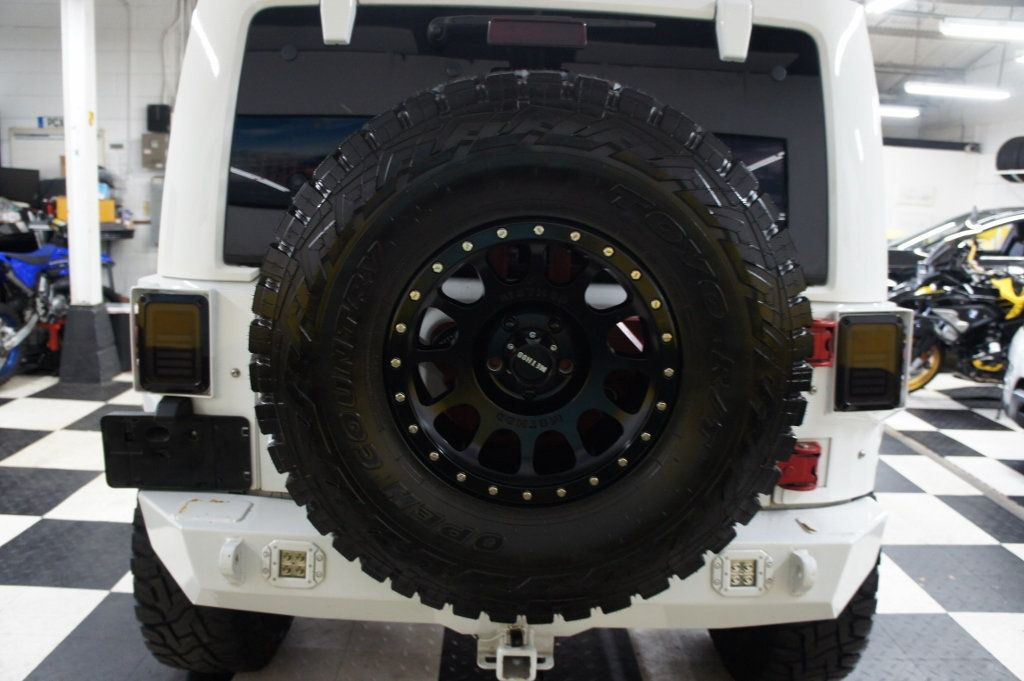 2016 Jeep Wrangler Unlimited photo 12