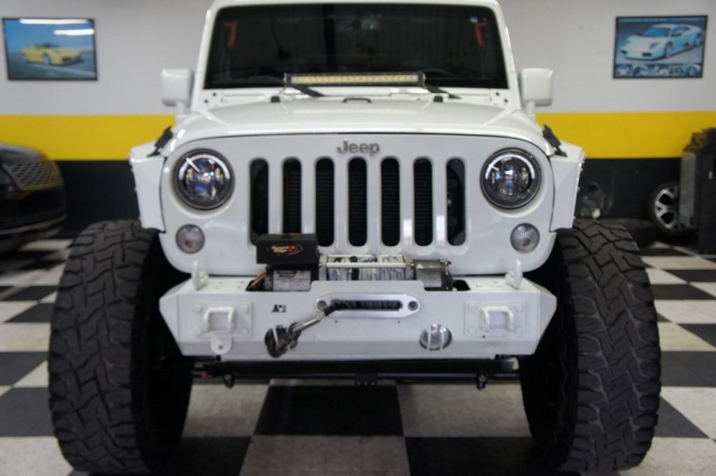2016 Jeep Wrangler Unlimited photo 2