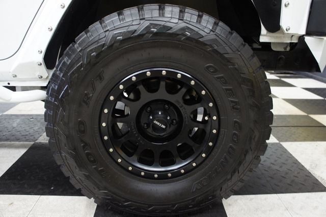 2016 Jeep Wrangler Unlimited DV8 OFF ROAD BUILT, Extras!! - 22822109 - 24