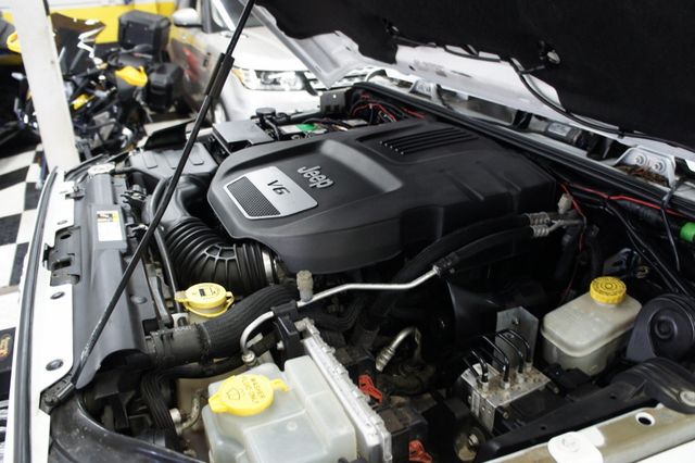 2016 Jeep Wrangler Unlimited DV8 OFF ROAD BUILT, Extras!! - 22822109 - 30