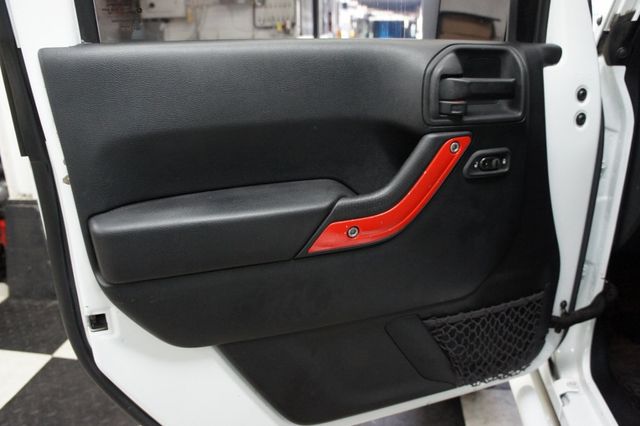 2016 Jeep Wrangler Unlimited DV8 OFF ROAD BUILT, Extras!! - 22822109 - 34