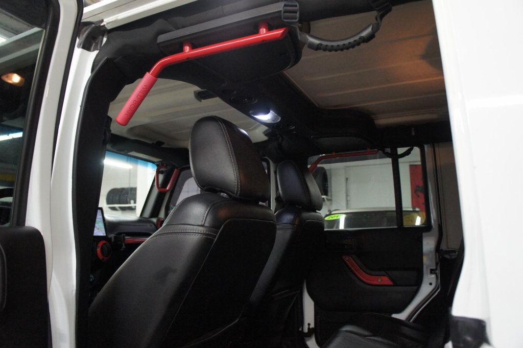 2016 Jeep Wrangler Unlimited photo 30