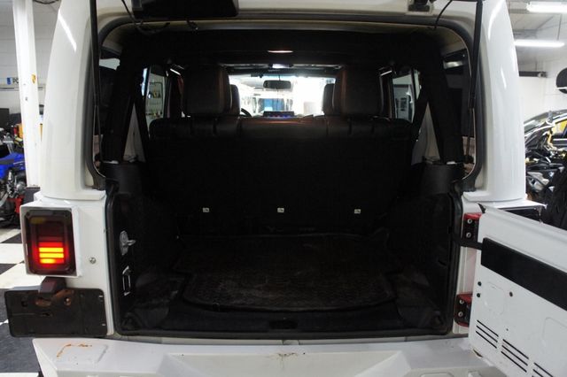 2016 Jeep Wrangler Unlimited DV8 OFF ROAD BUILT, Extras!! - 22822109 - 47