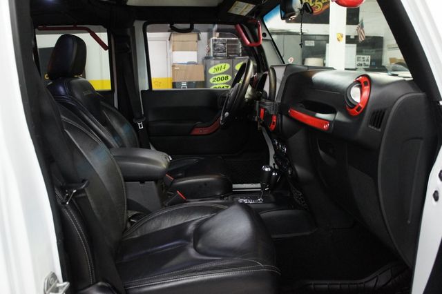 2016 Jeep Wrangler Unlimited DV8 OFF ROAD BUILT, Extras!! - 22822109 - 55