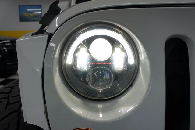 2016 Jeep Wrangler Unlimited DV8 OFF ROAD BUILT, Extras!! - 22822109 - 61