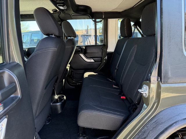 2016 Jeep Wrangler Unlimited Rubicon - 22979546 - 21