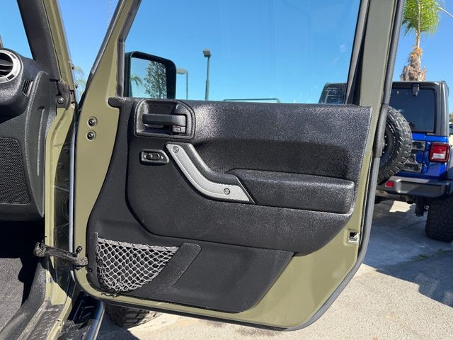 2016 Jeep Wrangler Unlimited Rubicon - 22979546 - 23