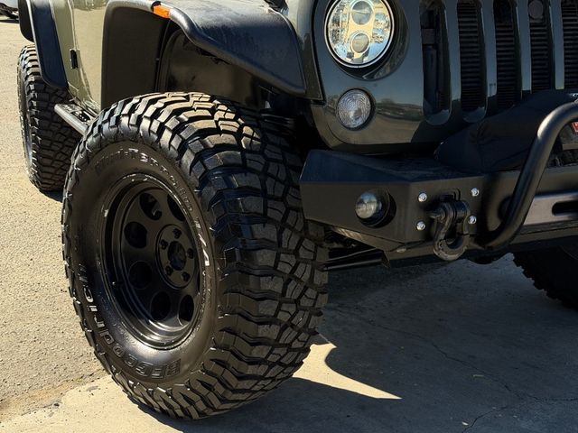 2016 Jeep Wrangler Unlimited Rubicon - 22979546 - 2