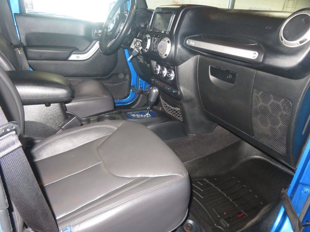 2016 Jeep Wrangler Unlimited RUBICON EXTAR CLEAN 4DOOR HARDTOP WRANGLER 2OWNER LOW MILES  - 22961356 - 35