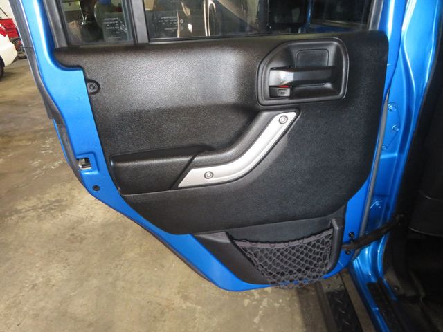 2016 Jeep Wrangler Unlimited RUBICON EXTRA CLEAN 4DOOR HARDTOP WRANGLER 2OWNER LOW MILES  - 22961356 - 22