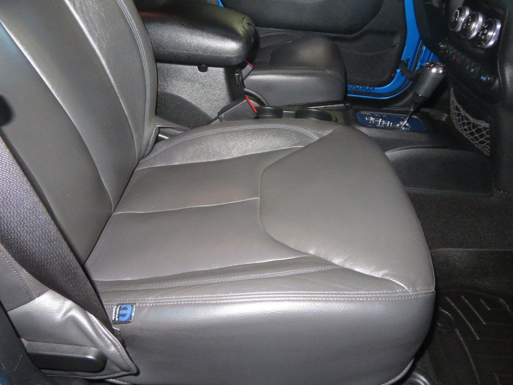 2016 Jeep Wrangler Unlimited RUBICON EXTRA CLEAN 4DOOR HARDTOP WRANGLER 2OWNER LOW MILES  - 22961356 - 36