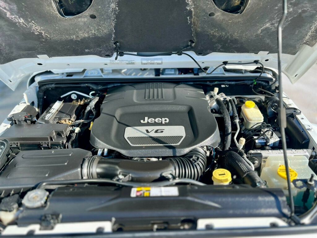 2016 Jeep Wrangler Unlimited SAHARA 75TH ANNIVERSARY - 22970094 - 9