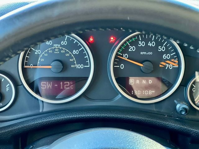 2016 Jeep Wrangler Unlimited SAHARA 75TH ANNIVERSARY - 22970094 - 19