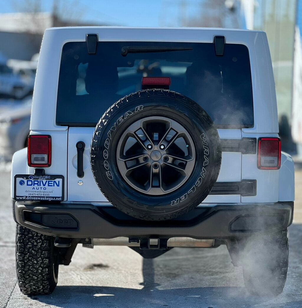 2016 Jeep Wrangler Unlimited SAHARA 75TH ANNIVERSARY - 22970094 - 31