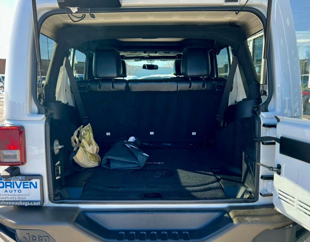 2016 Jeep Wrangler Unlimited SAHARA 75TH ANNIVERSARY - 22970094 - 6