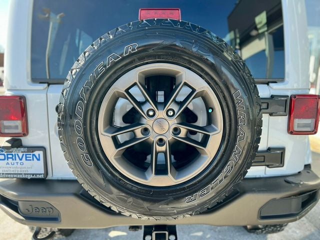 2016 Jeep Wrangler Unlimited SAHARA 75TH ANNIVERSARY - 22970094 - 8