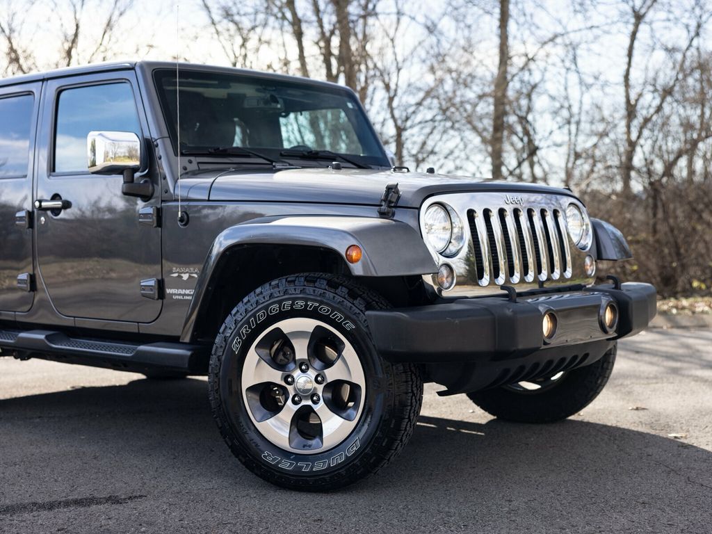 2016 Jeep Wrangler Unlimited Sahara, Rare Blind Spot Indicators, Apple CarPlay, Rear Camera - 22971456 - 13