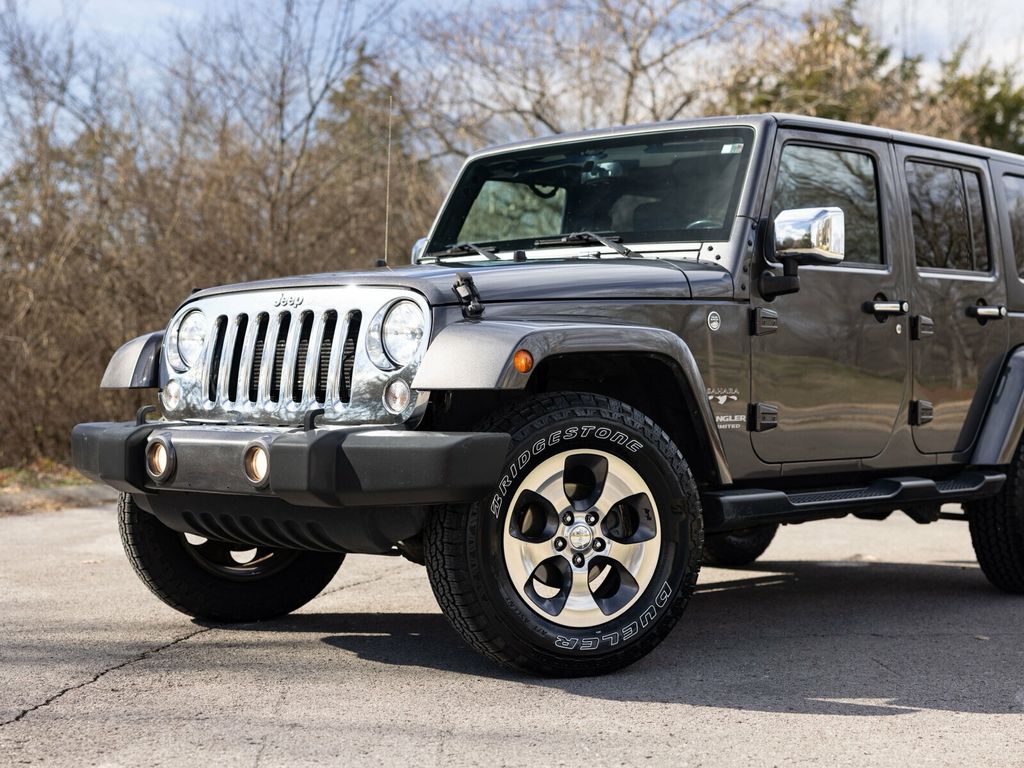 2016 Jeep Wrangler Unlimited Sahara, Rare Blind Spot Indicators, Apple CarPlay, Rear Camera - 22971456 - 1