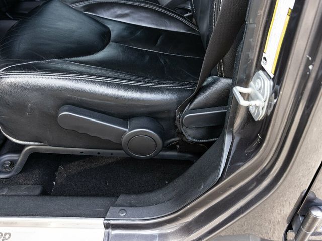 2016 Jeep Wrangler Unlimited Sahara, Rare Blind Spot Indicators, Apple CarPlay, Rear Camera - 22971456 - 29