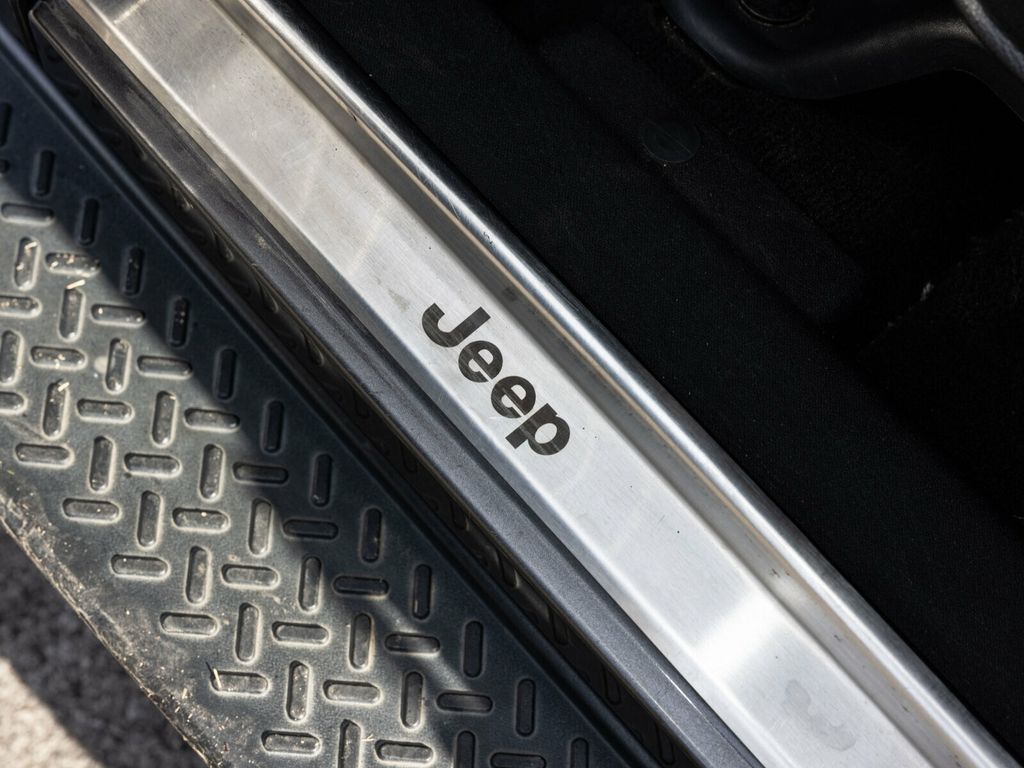 2016 Jeep Wrangler Unlimited Sahara, Rare Blind Spot Indicators, Apple CarPlay, Rear Camera - 22971456 - 30