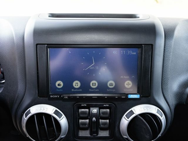 2016 Jeep Wrangler Unlimited Sahara, Rare Blind Spot Indicators, Apple CarPlay, Rear Camera - 22971456 - 41