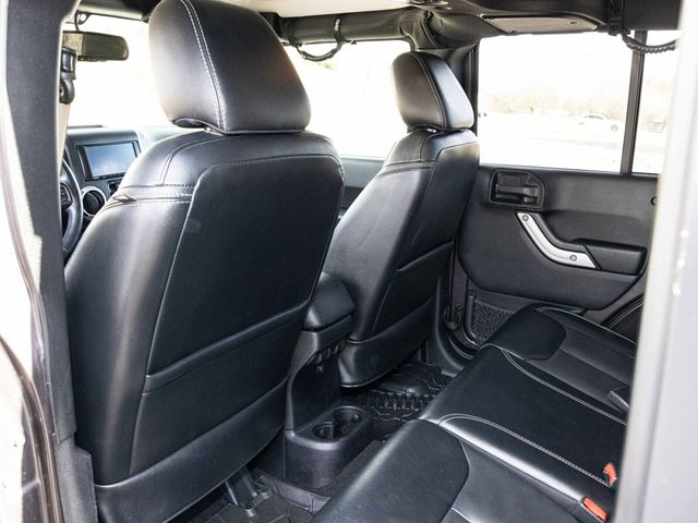2016 Jeep Wrangler Unlimited Sahara, Rare Blind Spot Indicators, Apple CarPlay, Rear Camera - 22971456 - 46