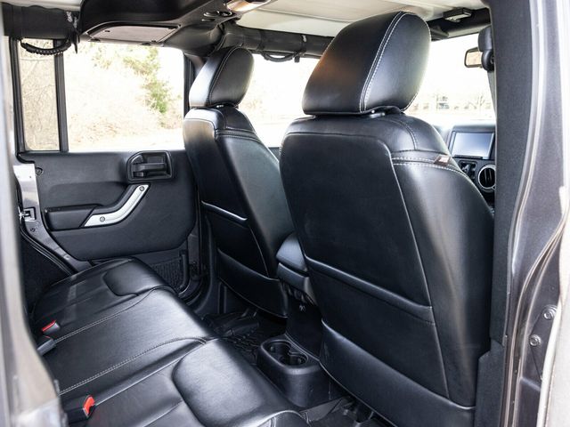 2016 Jeep Wrangler Unlimited Sahara, Rare Blind Spot Indicators, Apple CarPlay, Rear Camera - 22971456 - 53