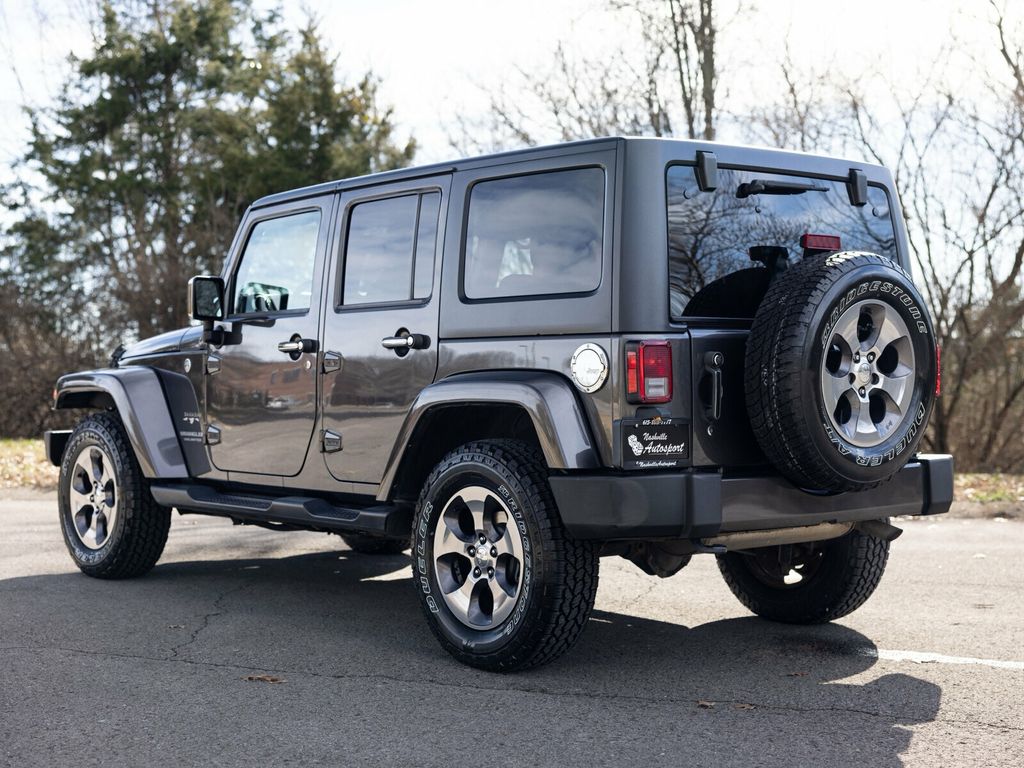 2016 Jeep Wrangler Unlimited Sahara, Rare Blind Spot Indicators, Apple CarPlay, Rear Camera - 22971456 - 5