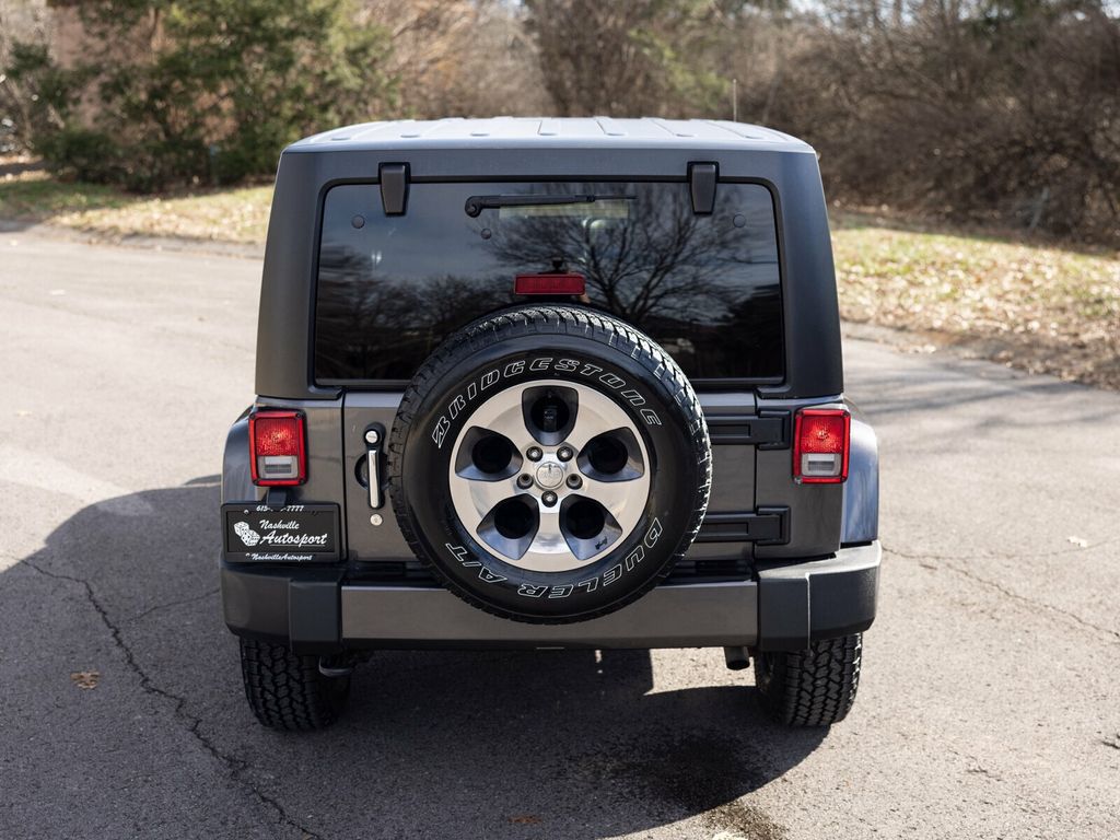2016 Jeep Wrangler Unlimited Sahara, Rare Blind Spot Indicators, Apple CarPlay, Rear Camera - 22971456 - 7