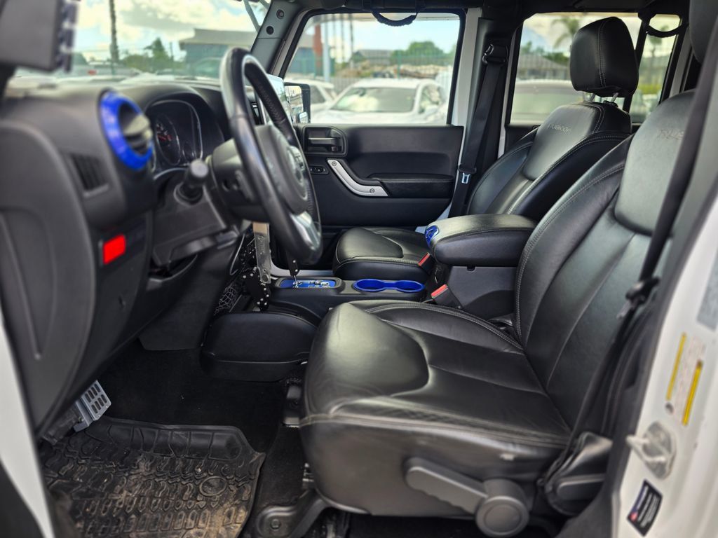 2016 Jeep Wrangler Unlimited Unlimited Rubicon - 22984760 - 18