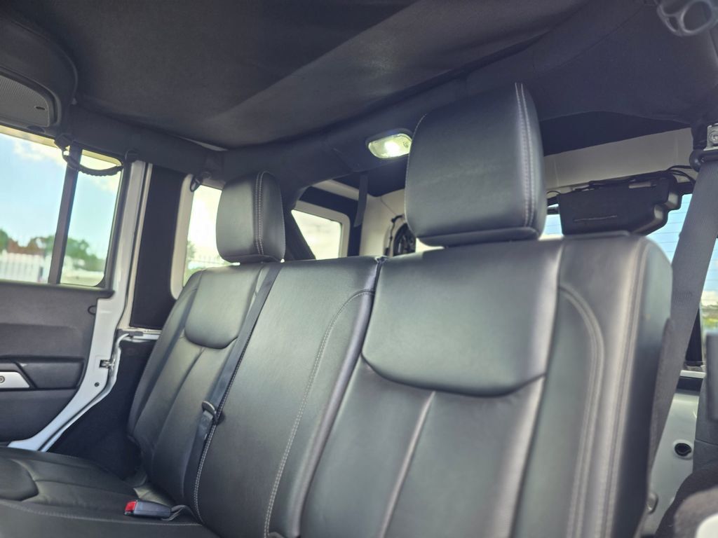 2016 Jeep Wrangler Unlimited Unlimited Rubicon - 22984760 - 21