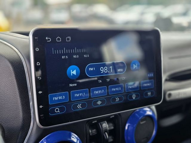 2016 Jeep Wrangler Unlimited Unlimited Rubicon - 22984760 - 32